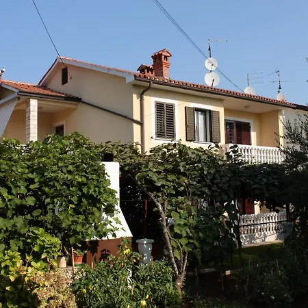 Appartamento With A Parking Space - 6959 *