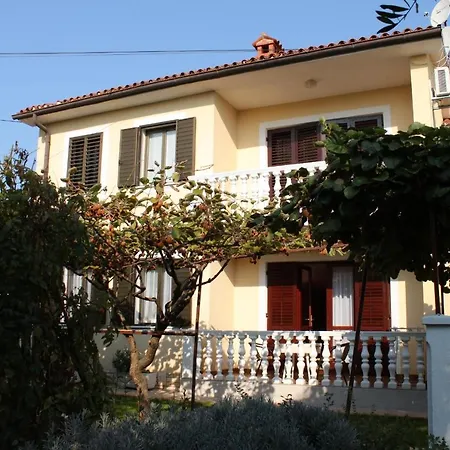 With A Parking Space - 6959 Apartment Umag