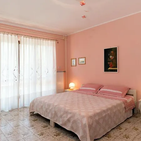 With A Parking Space - 6959 *