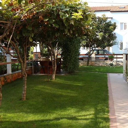 With A Parking Space - 6959 Umag