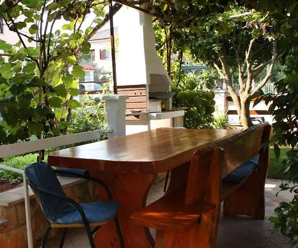 With A Parking Space - 6959 Apartamento Umag