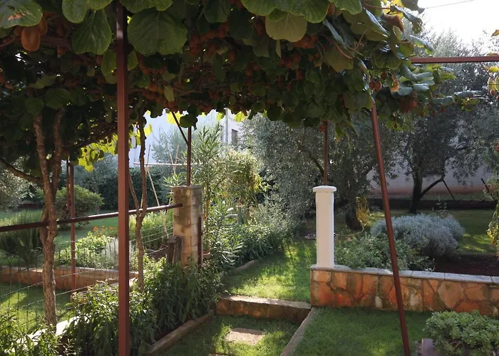 With A Parking Space - 6959 شقة أوماغ