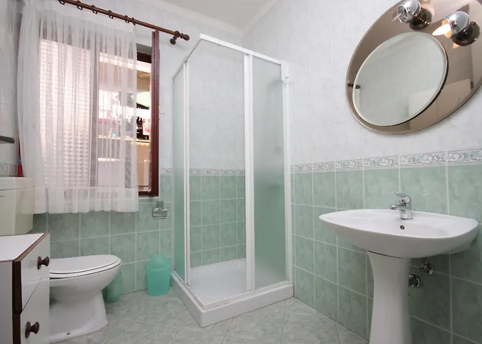 With A Parking Space - 6959 شقة *