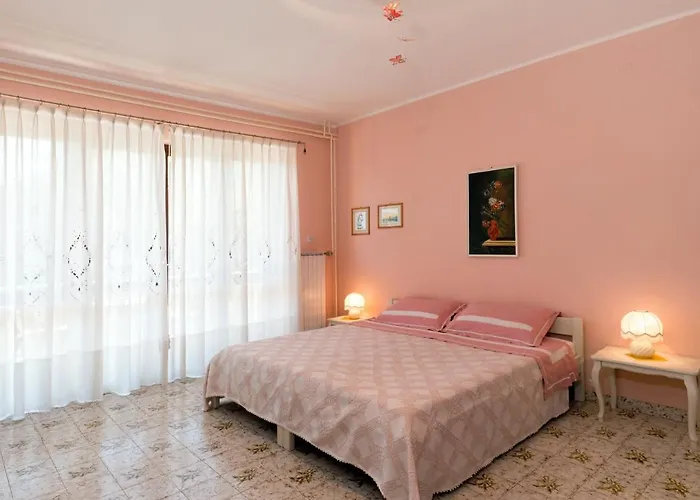 With A Parking Space - 6959 *